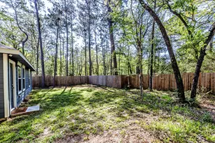 28605 Cedar Ct, Huntsville, TX 77320 - Photo 25