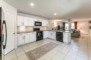 28605 Cedar Ct, Huntsville, TX 77320 - Photo 11