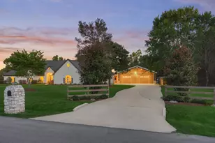 11364 Majestic Dr, Montgomery, TX 77316 - Photo 1