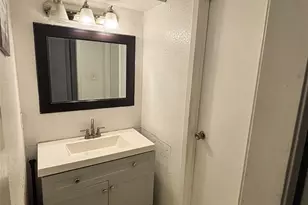 8918 Bissonnet St, Houston, TX 77074 - Photo 5