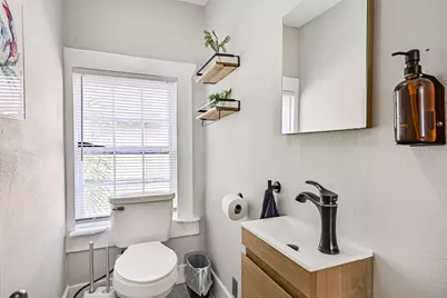 4616 Avenue Q 1/2, Galveston, TX 77551 - Photo 17