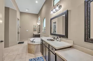 1819 W 24th St, Houston, TX 77008 - Photo 9