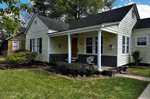 2285 Ashley St, Beaumont, TX 77701 - Photo 3