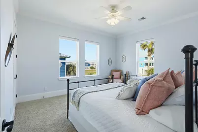 11622 Beachside, Galveston, TX 77554 - Photo 9