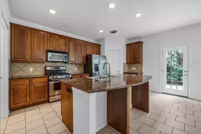 75 N Spinning Wheel Circle, The Woodlands, TX 77382 - Photo 11