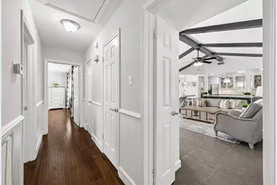 7807 Overbrook Lane, Houston, TX 77063 - Photo 15