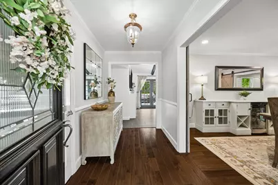 7807 Overbrook Lane, Houston, TX 77063 - Photo 3