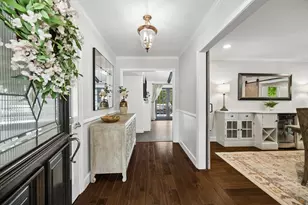 7807 Overbrook Ln, Houston, TX 77063 - Photo 3