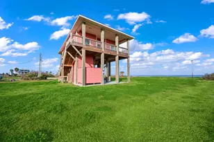 1042 N Margaret Rd, Gilchrist, TX 77617 - Photo 31