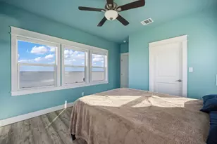 1042 N Margaret Rd, Gilchrist, TX 77617 - Photo 21