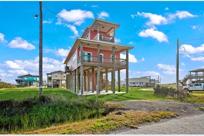 1042 N Margaret Road, Gilchrist, TX 77617 - Photo 33