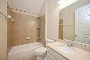 5823 Hillside River Ln, Richmond, TX 77407 - Photo 5