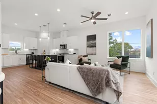 4710 Thornton Views Rd, Houston, TX 77018 - Photo 15