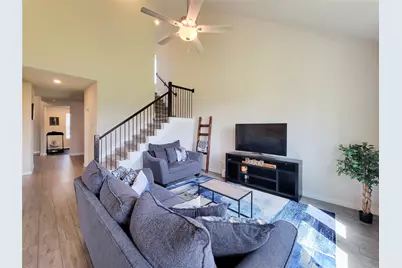 10843 Bodie Hills Drive, Rosharon, TX 77583 - Photo 13