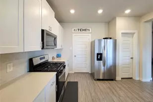 10843 Bodie Hls Dr, Rosharon, TX 77583 - Photo 17