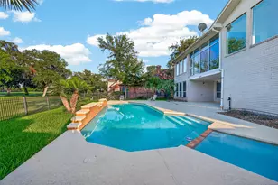 7203 Timberlake Dr, Sugar Land, TX 77479 - Photo 49