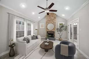 2108 White Oak Dr, Houston, TX 77009 - Photo 15
