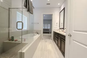 2037 Fannin Station N, Houston, TX 77045 - Photo 27
