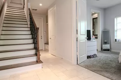 2037 Fannin Station N, Houston, TX 77045 - Photo 3