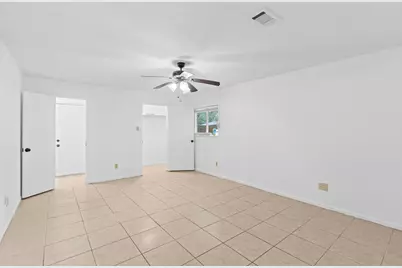 10102 Valley Breeze Drive, Houston, TX 77078 - Photo 17