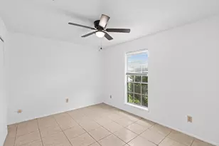 10102 Valley Breeze Dr, Houston, TX 77078 - Photo 19