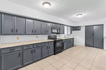 10102 Valley Breeze Drive, Houston, TX 77078 - Photo 15