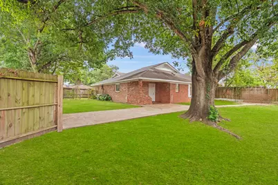 10102 Valley Breeze Drive, Houston, TX 77078 - Photo 29