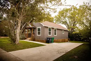 208 Joseph St, Brenham, TX 77833 - Photo 13