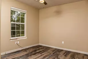 208 Joseph St, Brenham, TX 77833 - Photo 11