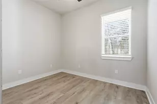 13203 Royal Shores Dr, Conroe, TX 77303 - Photo 17