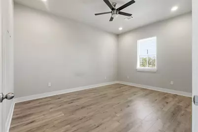 13203 Royal Shores Drive, Conroe, TX 77303 - Photo 19