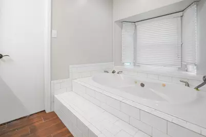 2102 Oak Shores Drive, Houston, TX 77339 - Photo 25