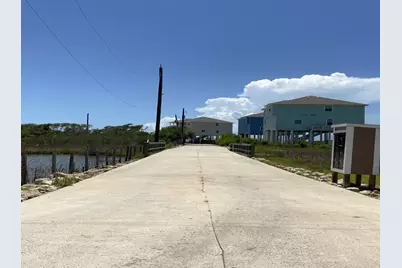 3206 Road Less Traveled, Galveston, TX 77554 - Photo 5