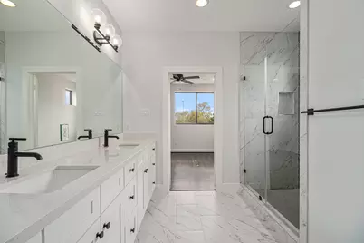 503 E 34th Street, Houston, TX 77018 - Photo 17