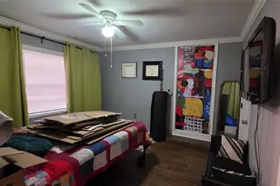 1075 Marjorie St, Houston, TX 77088 - Photo 5