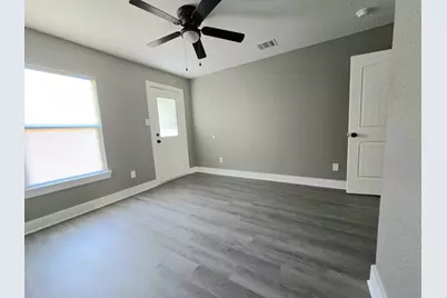 3514 Hunnicutt Street #B, Dayton, TX 77535 - Photo 11