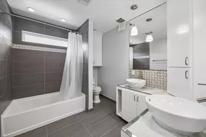 10407 Alcott Drive, Houston, TX 77043 - Photo 13