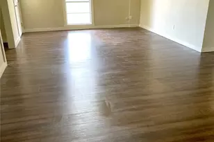 230 E New York St, Brazoria, TX 77422 - Photo 5