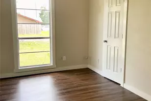 230 E New York St, Brazoria, TX 77422 - Photo 11