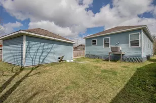 2314 Avenue G, Dickinson, TX 77539 - Photo 29