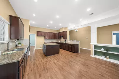6803 Amistad Court, Manvel, TX 77578 - Photo 13