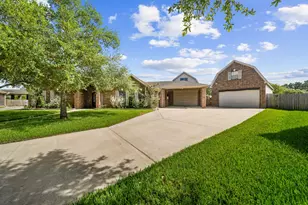 6803 Amistad Ct, Manvel, TX 77578 - Photo 1