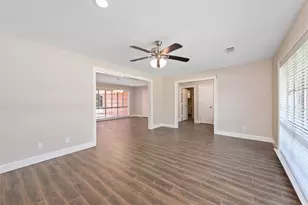 3830 Linkwood Dr, Houston, TX 77025 - Photo 9