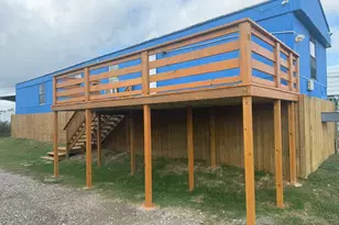 428 15th St, Dickinson, TX 77539 - Photo 3