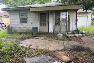 3403 2nd Ave S, Texas City, TX 77590 - Photo 3