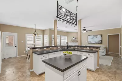 2215 Shelby Park Drive, Katy, TX 77450 - Photo 15