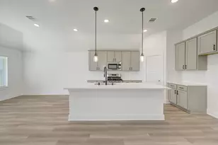 13913 Baikal Mnr Dr, Santa Fe, TX 77510 - Photo 5