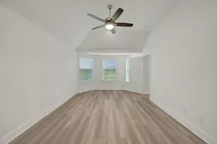 13913 Baikal Mnr Dr, Santa Fe, TX 77510 - Photo 11