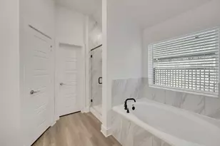 13913 Baikal Mnr Dr, Santa Fe, TX 77510 - Photo 15