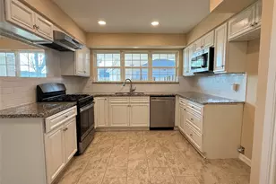 318 Big Hollow Ln, Houston, TX 77042 - Photo 5